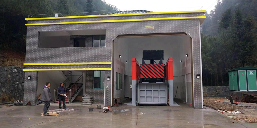 雙缸舉升垂（chuí）直式垃圾中轉站